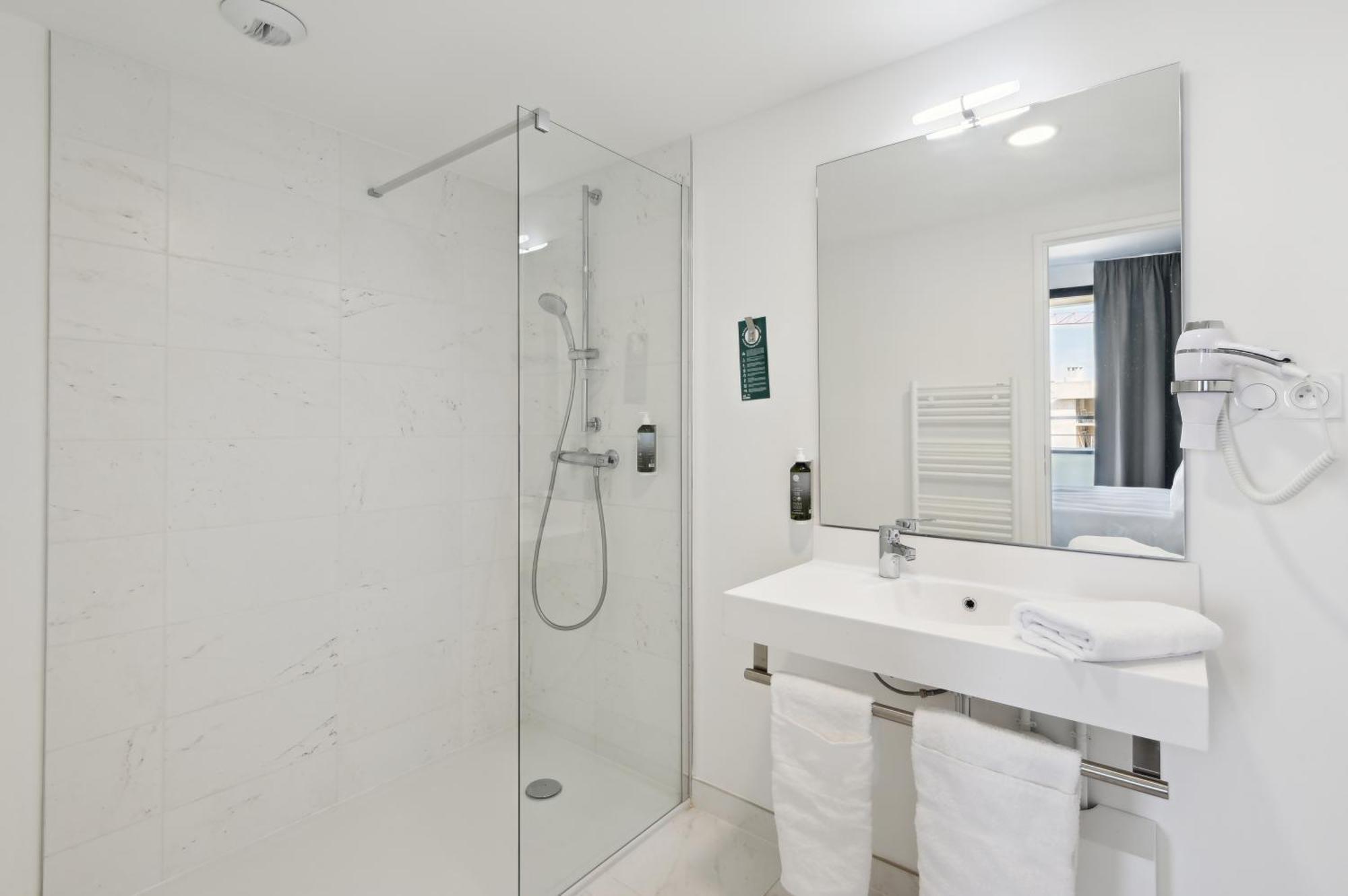 All Suites Paris Ouest Colombes Коломб Экстерьер фото